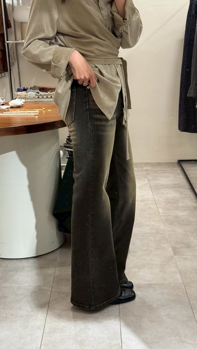 / 腿長神器／深刷色顯瘦彈性喇叭牛仔褲5