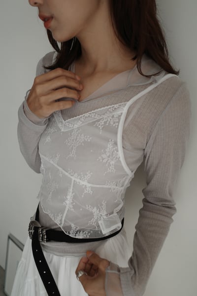 透透蕾絲小花細肩背心2