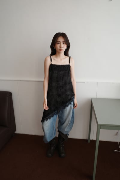 hot!! 波點拼接蕾絲斜切短洋1