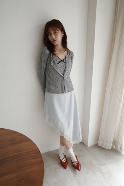 蕾絲滾邊斜切光澤半裙3