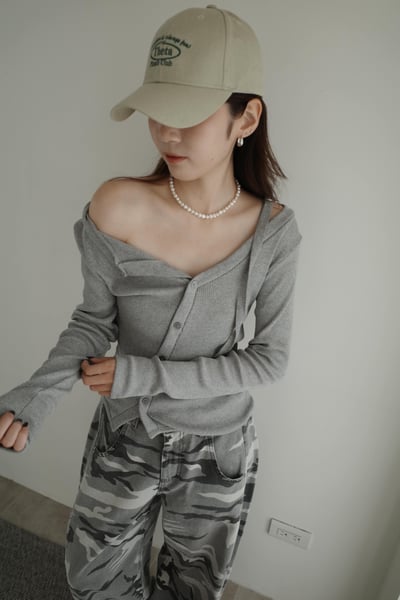 女團風！迷彩個性彎刀褲3