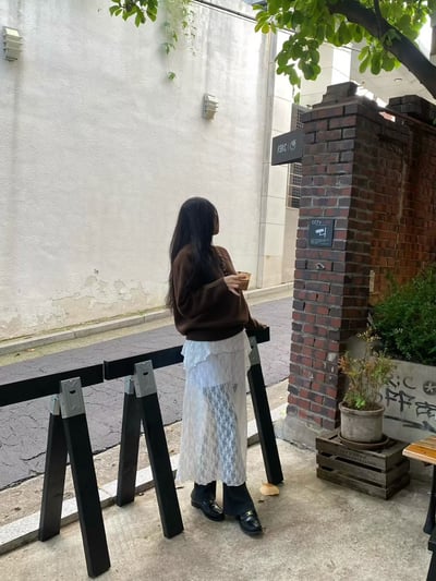 層次透膚側垂帶蕾絲半裙7