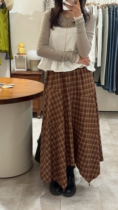 經典熱銷！不規則切角鬆緊格子長裙3