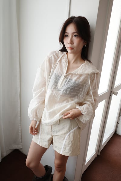 緞光條紋連帽上衣4