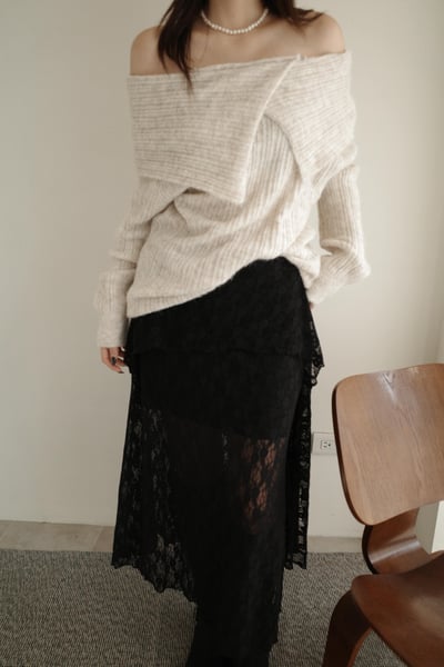 層次透膚側垂帶蕾絲半裙1