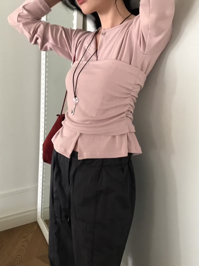 韓妞感滿滿！假兩件平口層次上衣6