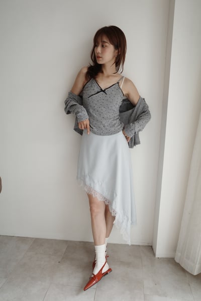 蕾絲滾邊斜切光澤半裙5