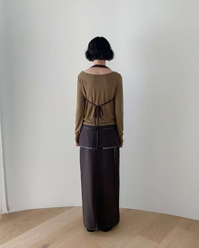 繞脖綁帶撞色假兩件上衣11