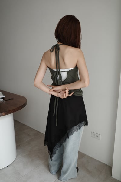 繞脖扣環下垂帶背心3