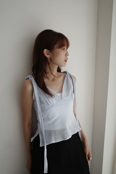 雙綁帶棉質開Ｖ背心4