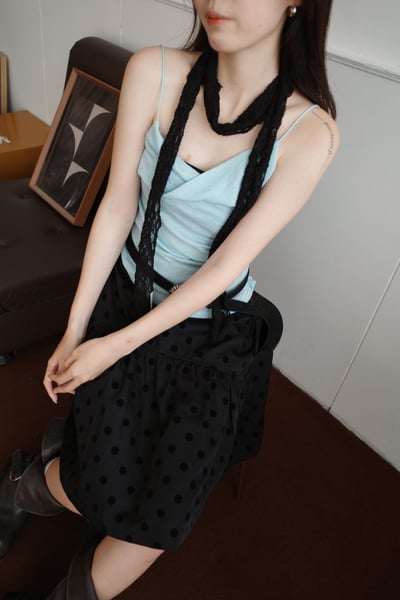 小垂領細繩小背心2