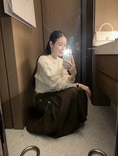 （歐膩必備）設計牌層次厚磅百摺羊毛長裙9