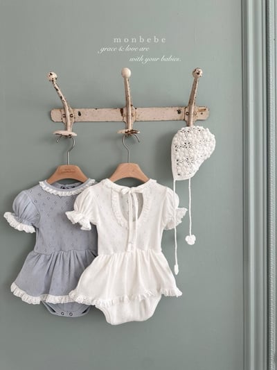 蕾絲滾邊小刺繡澎袖包屁裙(2color)2