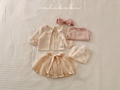 小刺繡木耳捲邊上衣*現貨粉6m7