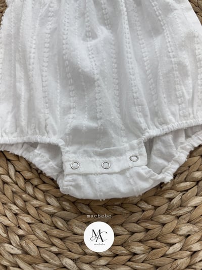 刺繡小雛菊蕾絲壓紋包屁衣+頭巾set18