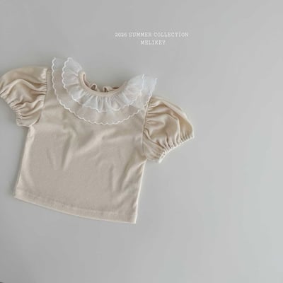 愛心刺繡蕾絲領澎袖上衣(2color)17