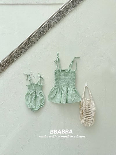 綁帶抓皺荷葉邊親子裝11