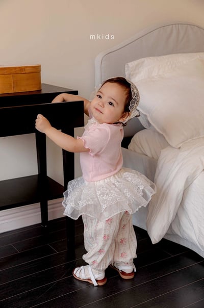 小刺繡木耳捲邊上衣(4color)7