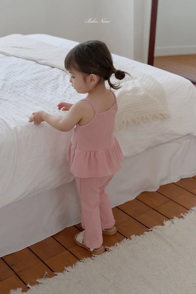 細肩壓紋傘擺背心+微喇叭褲套裝(3color)8