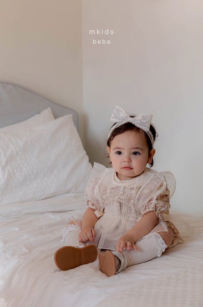 鑲邊蕾絲花花包屁衣(2color)15