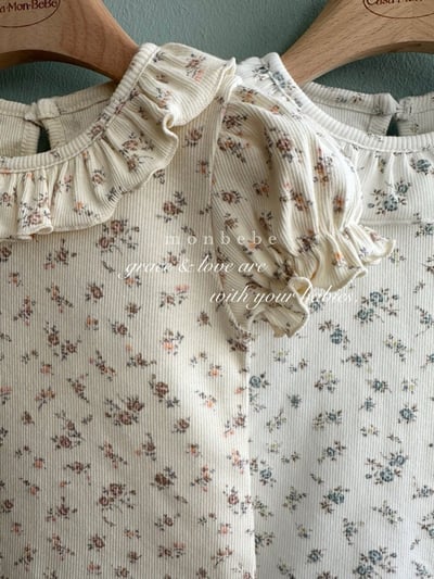 花花捲邊澎袖包屁衣/上衣1