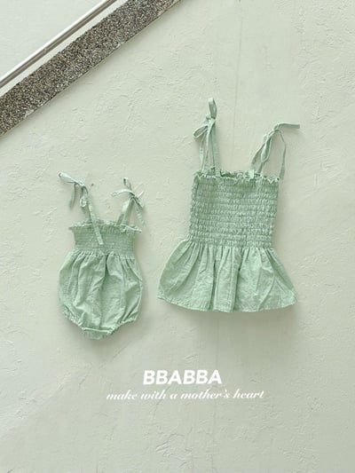 綁帶抓皺荷葉邊親子裝8