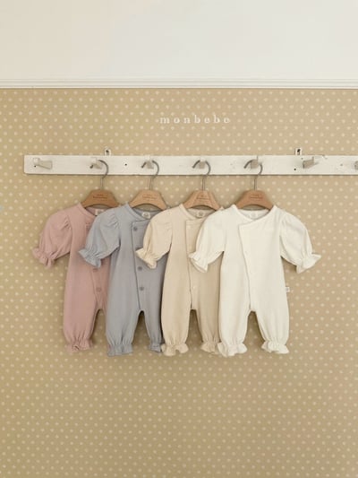 小刺繡花捲邊新生兒服2