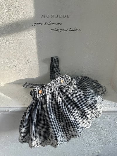 刺繡花花吊帶包屁裙5