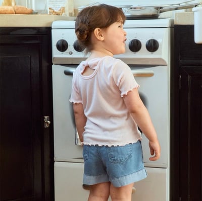 木耳捲邊愛心刺繡糖果上衣(2color)6