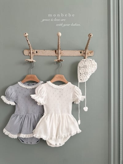 蕾絲滾邊小刺繡澎袖包屁裙(2color)9