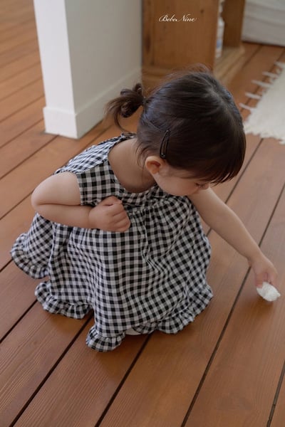 格紋傘擺捲邊上衣(3color)9