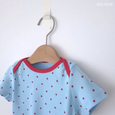 撞色點點包屁衣5