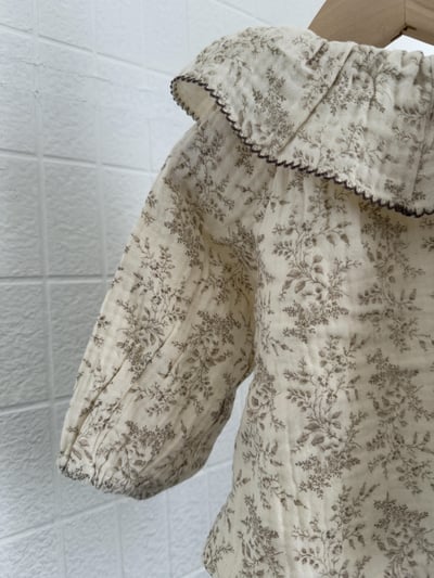 花草上衣*現貨XS3