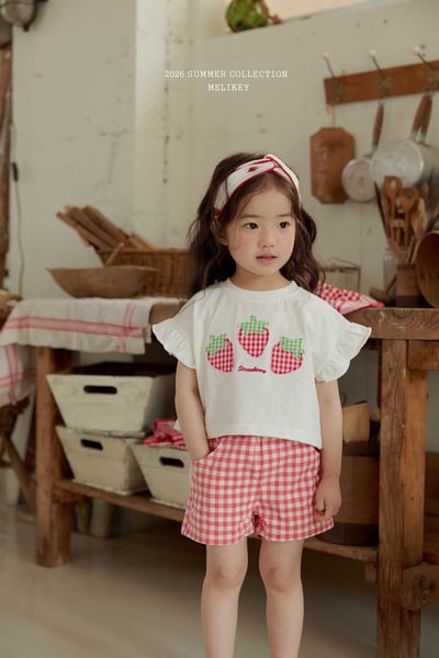 飛袖草莓tee (2color)9