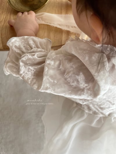 珍珠釦質感絨面拼接包屁紗裙4