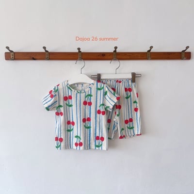 大顆櫻桃上衣+6分褲套裝11