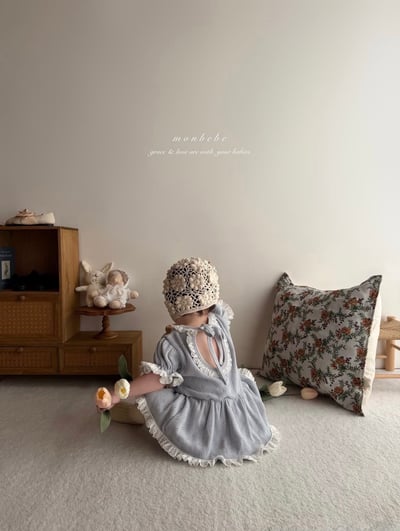 蕾絲滾邊小刺繡澎袖包屁裙(2color)10