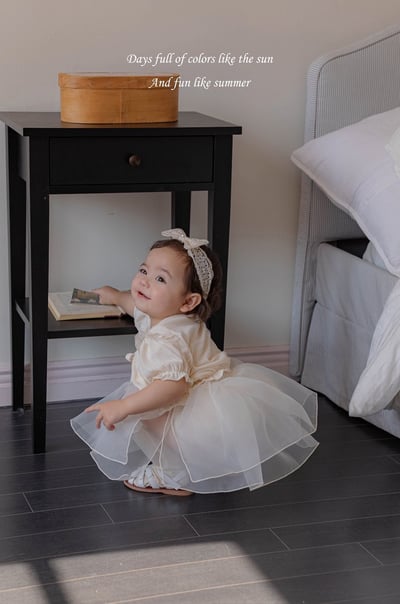 小刺繡木耳捲邊拼接包屁紗裙(2color)3