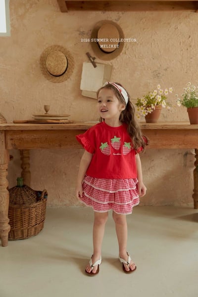 飛袖草莓tee (2color)15