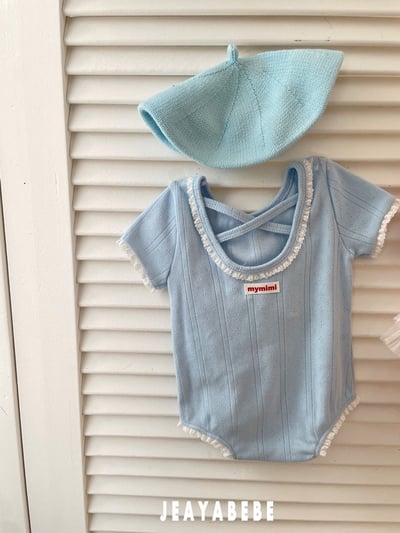 小刺繡蕾絲滾邊後交叉包屁衣6