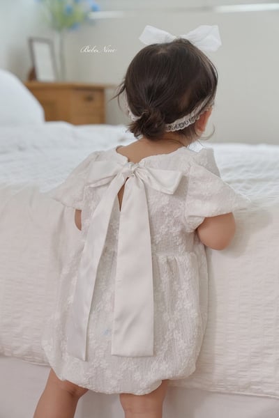 ribbon壓紋澎袖包屁衣(2color)4