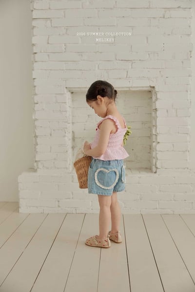 蕾絲愛心滾邊牛仔短褲3