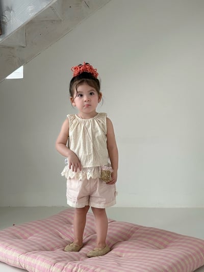 鑲邊蕾絲花花背心套裝4