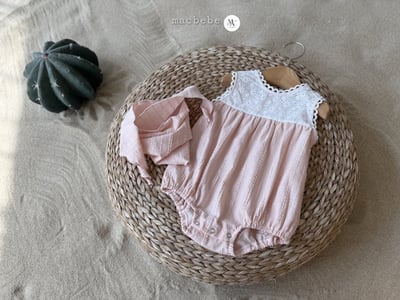 刺繡小雛菊蕾絲壓紋包屁衣+頭巾set9