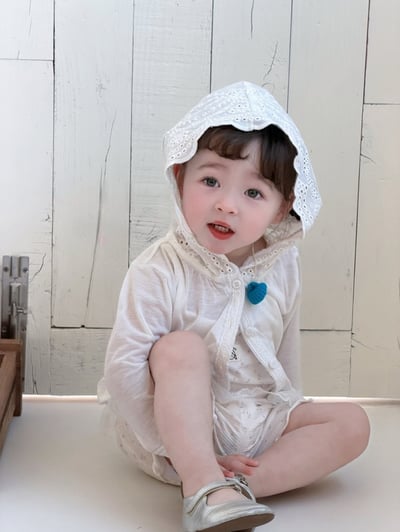 刺繡花花薄透連帽防曬罩衫1