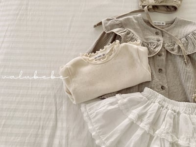 小刺繡木耳捲邊上衣*現貨粉6m11