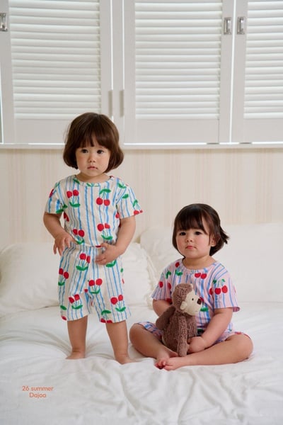 大顆櫻桃上衣+6分褲套裝1