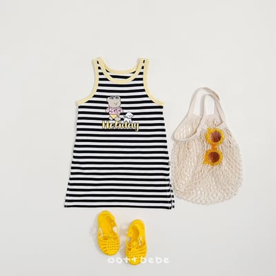 度假條紋套裝/連身裙15