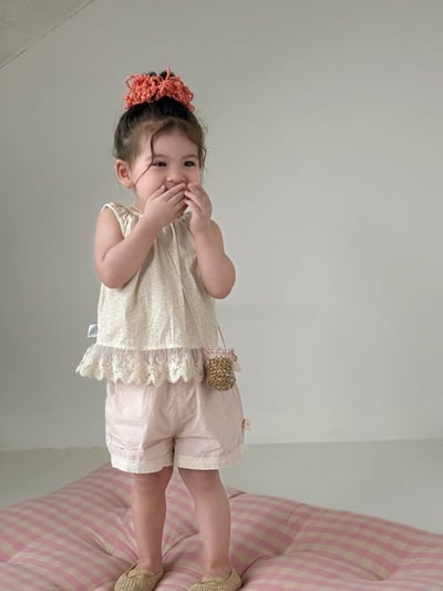 鑲邊蕾絲花花背心套裝3