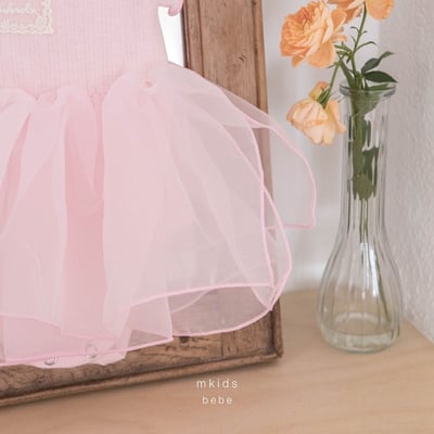 小刺繡木耳捲邊拼接包屁紗裙(2color)16